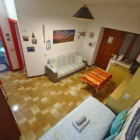 Semesterbostad Cottage84milazzo *